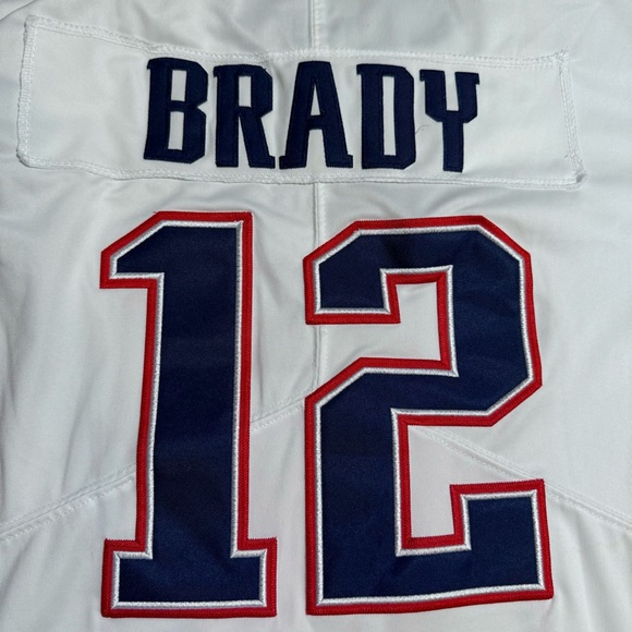 NFL Nike On Field New England Patriots Jersey- #12 Tom Brady - Picture 5 of 6